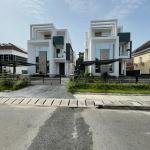 Luxurious 5-Bedroom Fully Detached Duplex with Modern Amenities in Chevron, Lekki